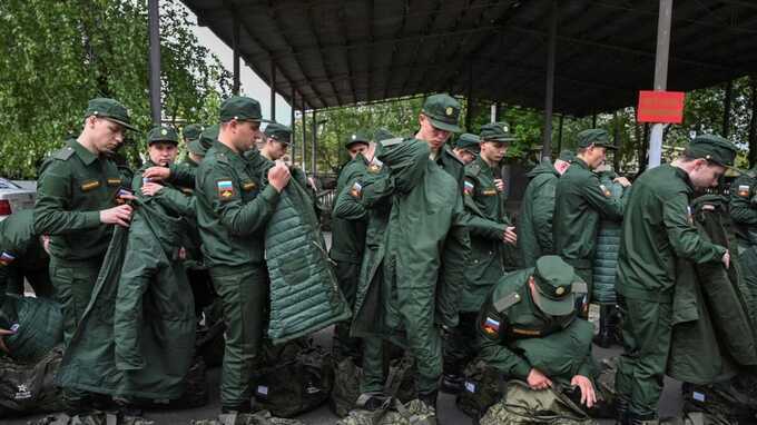 В армию любой ценой: пропустивших призыв заберут через год